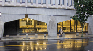 Mark Zurolo ’01MFA