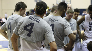 Robbie Short/Yale Daily News